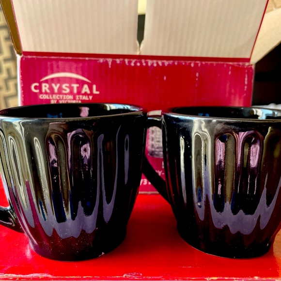 Stylish 6 ceramic tea cups set in black colour with self design, 200ml capacity - Picture 5 of 6